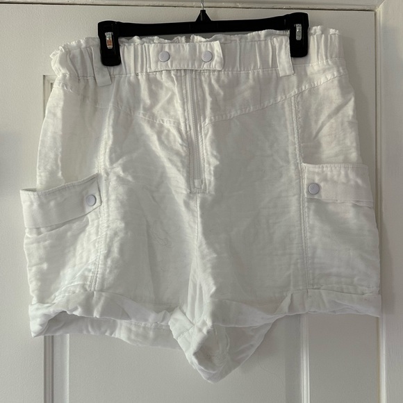 Free People White Go Explore Shorts - Picture 3 of 14